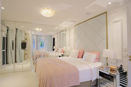 Casa de condomínio à venda com 356m², 5 quartos e 4 vagas Casa de condomínio à venda com 356m², 5 quartos e 4 vagasSuíte 1