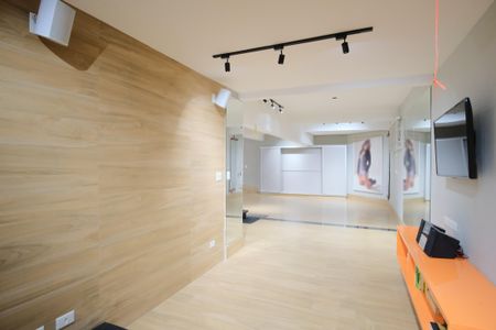 Casa de condomínio à venda com 356m², 5 quartos e 4 vagas Casa de condomínio à venda com 356m², 5 quartos e 4 vagasGaragem