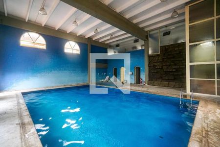 Casa de condomínio à venda com 356m², 5 quartos e 4 vagas Casa de condomínio à venda com 356m², 5 quartos e 4 vagasÁrea comum