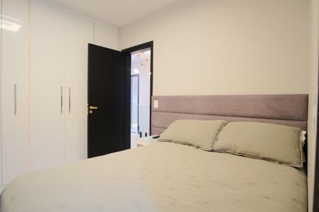 Casa de condomínio à venda com 356m², 5 quartos e 4 vagas Casa de condomínio à venda com 356m², 5 quartos e 4 vagasSuíte 3