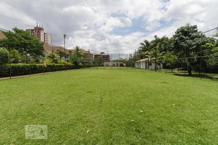 Casa de condomínio à venda com 356m², 5 quartos e 4 vagas Casa de condomínio à venda com 356m², 5 quartos e 4 vagasÁrea comum