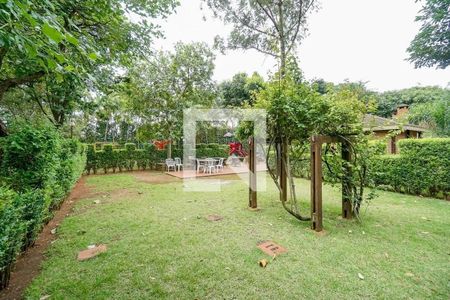 Casa de condomínio à venda com 356m², 5 quartos e 4 vagas Casa de condomínio à venda com 356m², 5 quartos e 4 vagasÁrea comum