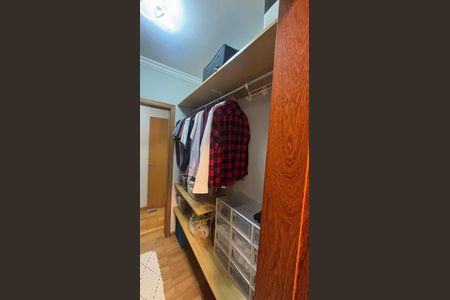 Casa à venda com 276m², 3 quartos e 3 vagasSuite Closet