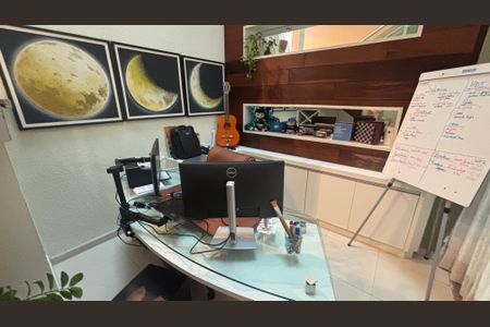 Casa à venda com 276m², 3 quartos e 3 vagasEscritório