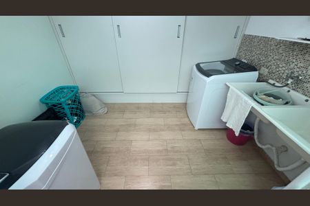 Casa à venda com 276m², 3 quartos e 3 vagasÁrea de Serviço