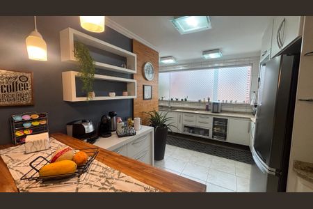 Casa à venda com 276m², 3 quartos e 3 vagasCozinha