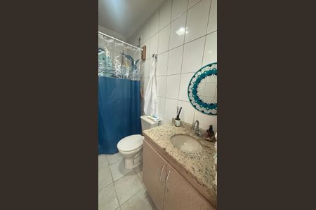 Casa à venda com 276m², 3 quartos e 3 vagasBanheiro de Serviço