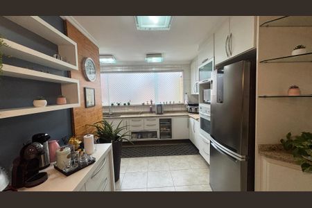 Casa à venda com 276m², 3 quartos e 3 vagasCozinha