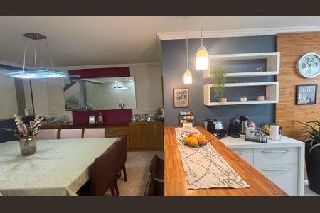 Casa à venda com 276m², 3 quartos e 3 vagasCozinha