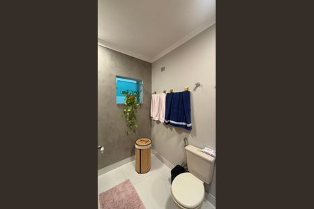 Casa à venda com 276m², 3 quartos e 3 vagasBanheiro da Suíte