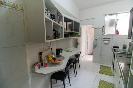 Apartamento à venda com 110m², 3 quartos e sem vaga Apartamento à venda com 110m², 3 quartos e sem vagaCozinha