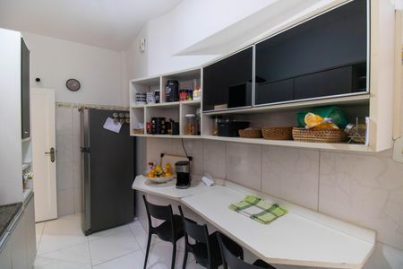 Apartamento à venda com 110m², 3 quartos e sem vaga Apartamento à venda com 110m², 3 quartos e sem vagaCozinha