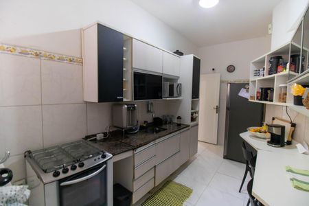 Apartamento à venda com 110m², 3 quartos e sem vaga Apartamento à venda com 110m², 3 quartos e sem vagaCozinha