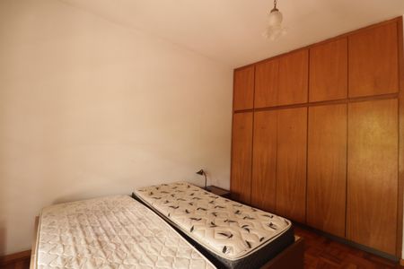 Casa para alugar com 358m², 3 quartos e 6 vagasQuarto 2