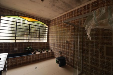 Casa para alugar com 358m², 3 quartos e 6 vagasBanheiro da Suíte