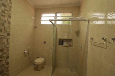 Casa para alugar com 358m², 3 quartos e 6 vagasBanheiro Social