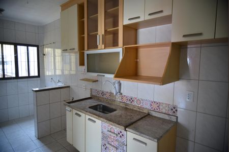 Apartamento à venda com 70m², 2 quartos e 2 vagasCozinha