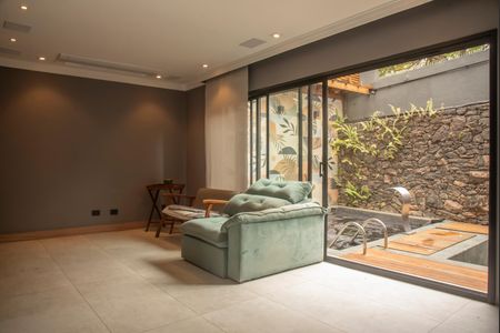 Sala de casa à venda com 3 quartos, 381m² em Planalto Paulista, São Paulo