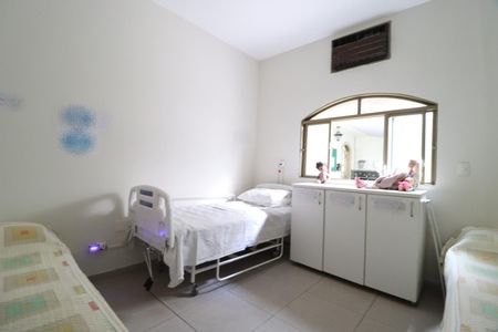 Casa para alugar com 6 quartos, 700m² em Tabajaras, Uberlândia