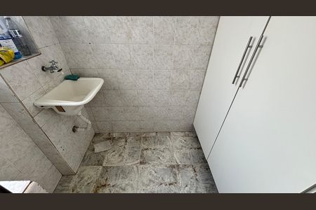 Apartamento para alugar com 60m², 2 quartos e 1 vaga Apartamento para alugar com 60m², 2 quartos e 1 vagaÁrea de Serviço