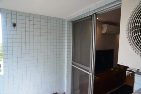 Apartamento para alugar com 60m², 1 quarto e 1 vagaVaranda