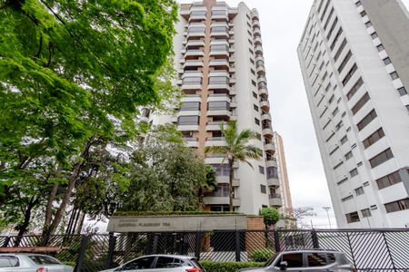 Apartamento à venda com 75m², 2 quartos e 2 vagasFachada