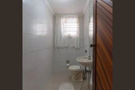 Casa à venda com 3 quartos, 217m² em Bosque da Saúde, São Paulo