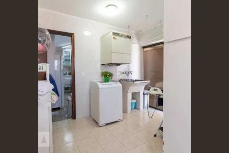 Casa à venda com 3 quartos, 217m² em Bosque da Saúde, São Paulo