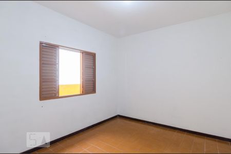 Casa à venda com 230m², 3 quartos e 2 vagas Casa à venda com 230m², 3 quartos e 2 vagasQuarto Casa 1