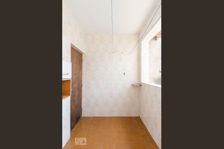 Casa à venda com 230m², 3 quartos e 2 vagas Casa à venda com 230m², 3 quartos e 2 vagasÁrea de Serviço Casa 1