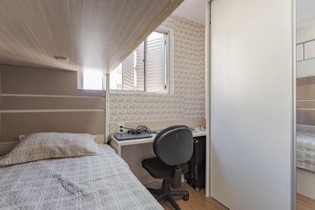 Quarto 2 de apartamento à venda com 2 quartos, 50m² em Rubem Berta, Porto Alegre