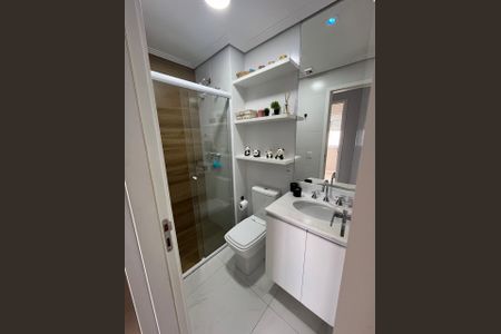 Banheiro de apartamento à venda com 2 quartos, 57m² em Vila Prudente, São Paulo