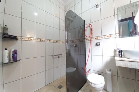 Casa à venda com 197m², 4 quartos e 4 vagasBanheiro da Suíte