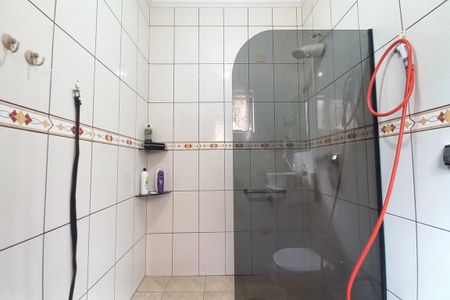 Casa à venda com 197m², 4 quartos e 4 vagasBanheiro da Suíte
