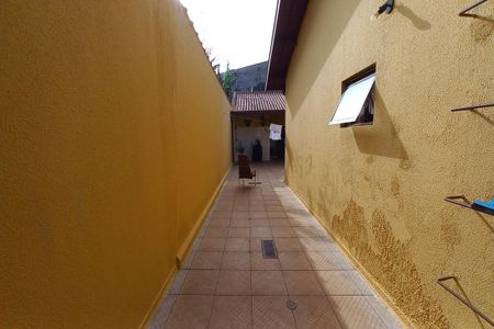 Casa à venda com 197m², 4 quartos e 4 vagasCorredor