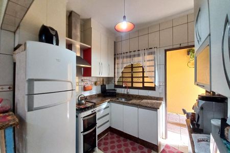 Casa à venda com 197m², 4 quartos e 4 vagasCozinha