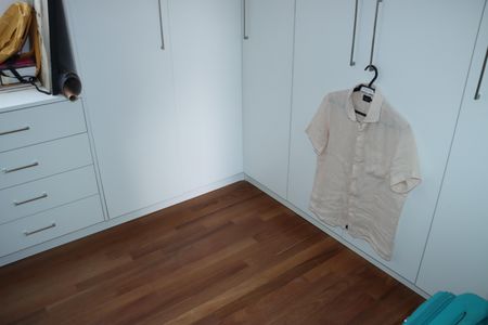 Casa de condomínio para alugar com 300m², 5 quartos e 4 vagasSuíte 2