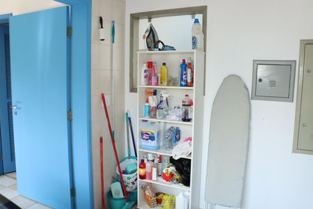 Casa de condomínio para alugar com 300m², 5 quartos e 4 vagasÁrea de Serviço