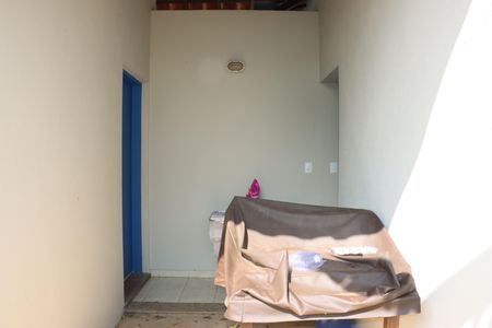 Casa de condomínio para alugar com 300m², 5 quartos e 4 vagasQuarto de Serviço