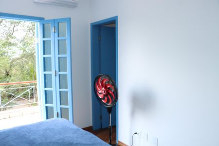 Casa de condomínio para alugar com 300m², 5 quartos e 4 vagasSuíte 4