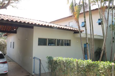 Casa de condomínio para alugar com 300m², 5 quartos e 4 vagasQuintal