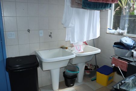 Casa de condomínio para alugar com 300m², 5 quartos e 4 vagasÁrea de Serviço