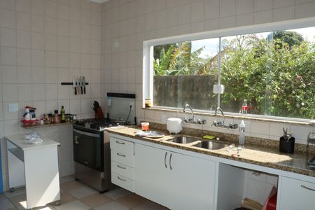 Casa de condomínio para alugar com 300m², 5 quartos e 4 vagasCozinha