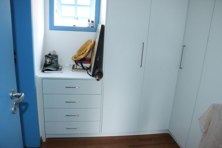 Casa de condomínio para alugar com 300m², 5 quartos e 4 vagasSuíte 2