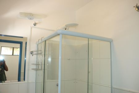 Casa de condomínio para alugar com 300m², 5 quartos e 4 vagasBanheiro da Suíte 1