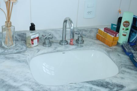 Casa de condomínio para alugar com 300m², 5 quartos e 4 vagasBanheiro da Suíte 3