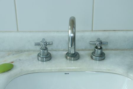 Casa de condomínio para alugar com 300m², 5 quartos e 4 vagasBanheiro da Suíte 5