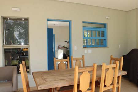 Casa de condomínio para alugar com 300m², 5 quartos e 4 vagasÁrea Gourmet