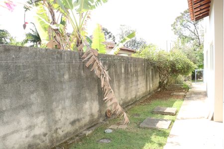 Casa de condomínio para alugar com 300m², 5 quartos e 4 vagasQuintal