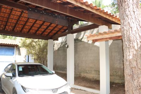 Casa de condomínio para alugar com 300m², 5 quartos e 4 vagasQuintal